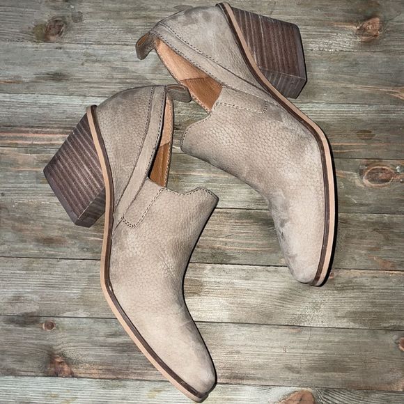 Lucky Brand Leather Ankle Booties - Picture 5 of 10